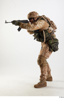Photos Robert Watson Army Czech Paratrooper Poses aiming gun crouching…